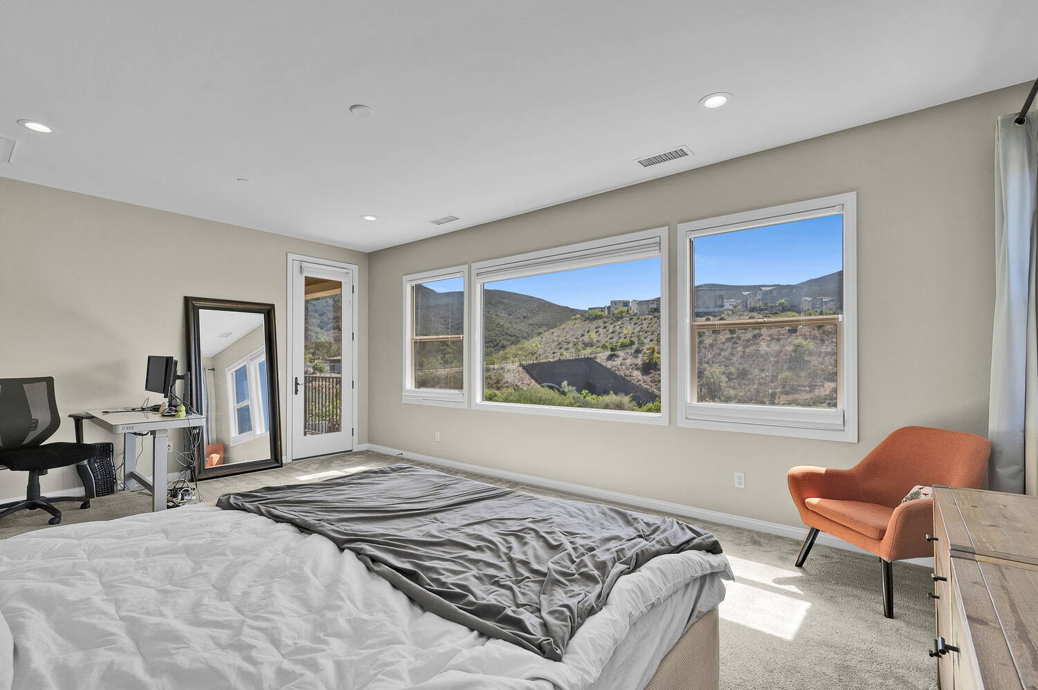 Primary suite